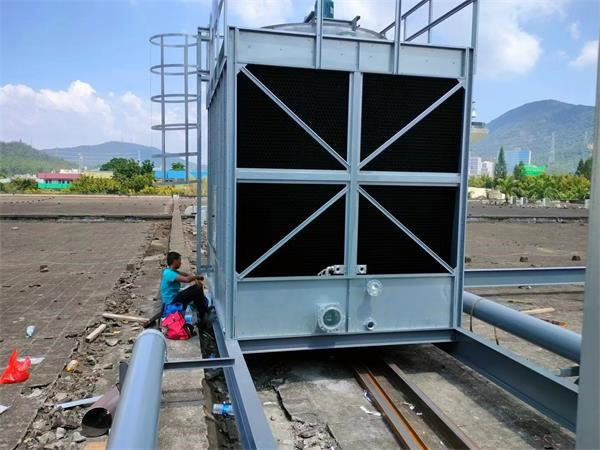 新菱冷卻塔維修廠家來(lái)淺談一下冷卻塔維修的重要性